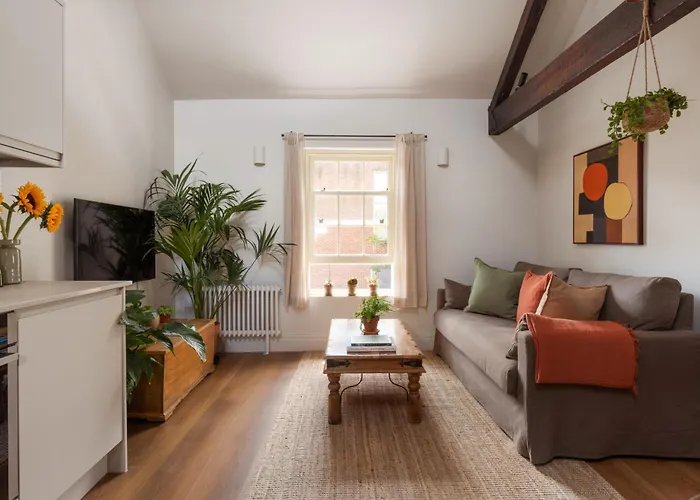 Leworth Apartments, Windsor