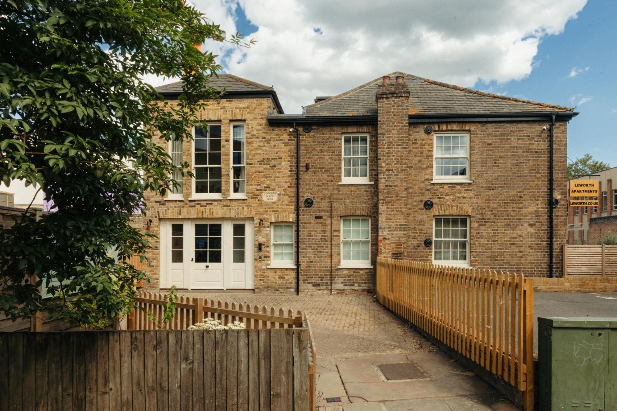 Leworth Apartments, Appartement *
