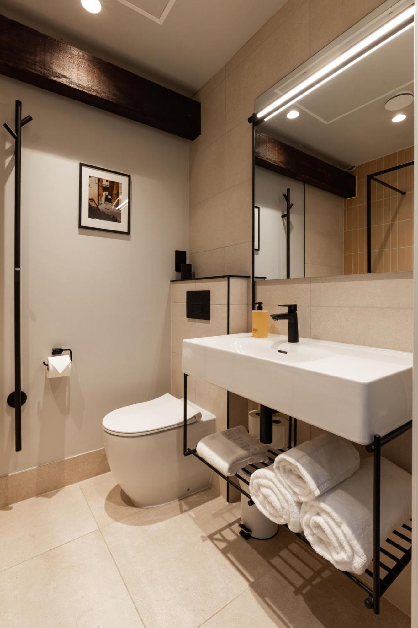 Leworth Apartments, Appartement *